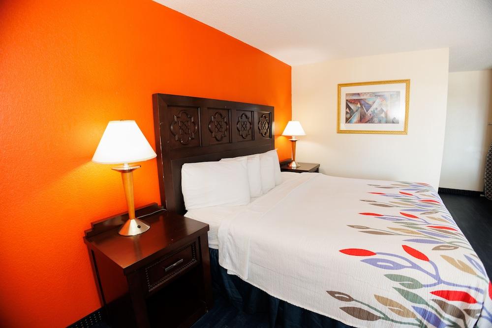 Garnet Inn & Suites, Orlando photo 48
