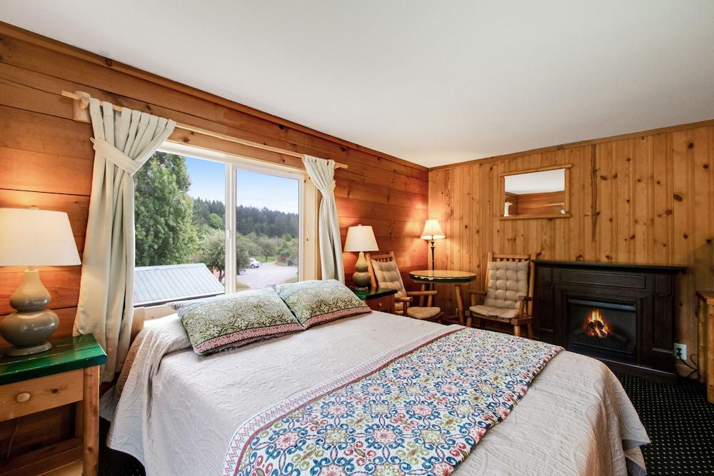 Deer Harbor Inn photo 10
