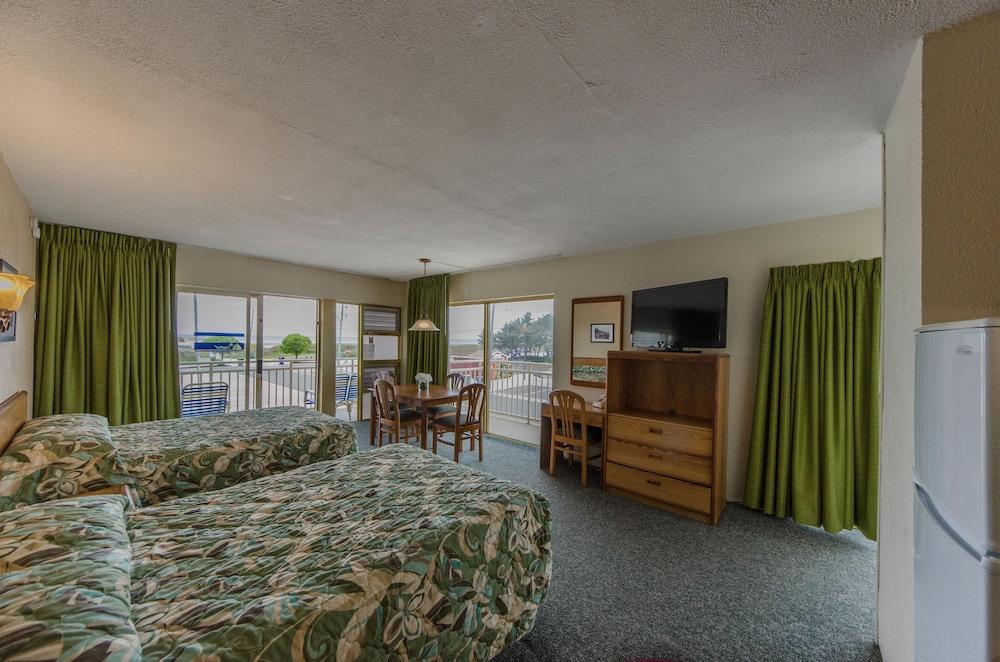 Attache Motel photo 63
