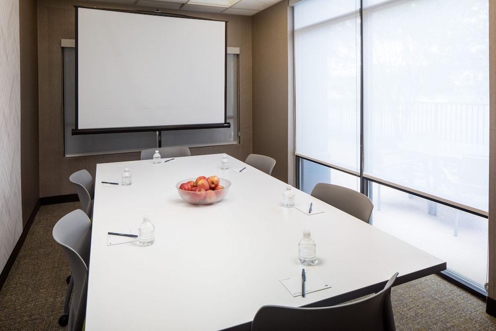 SpringHill Suites by Marriott Savannah Airport photo 2