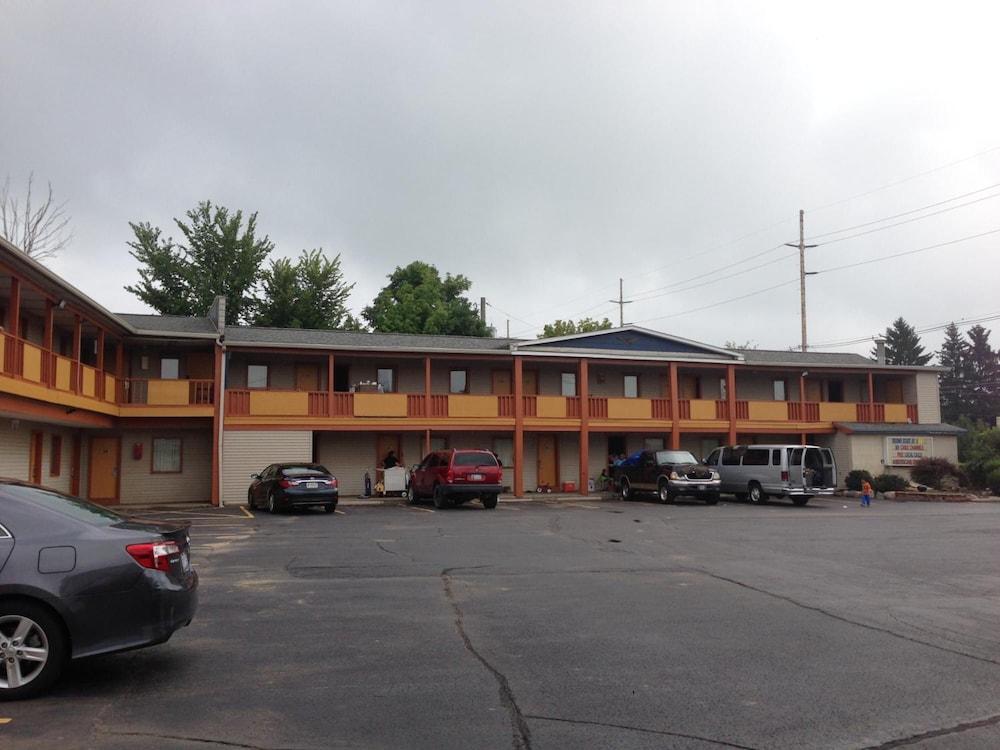 Cadet Motor Inn photo 5