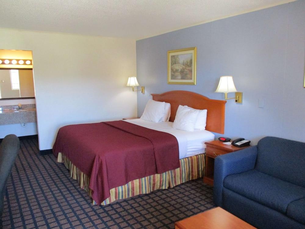 Best Western Palestine Inn photo 11