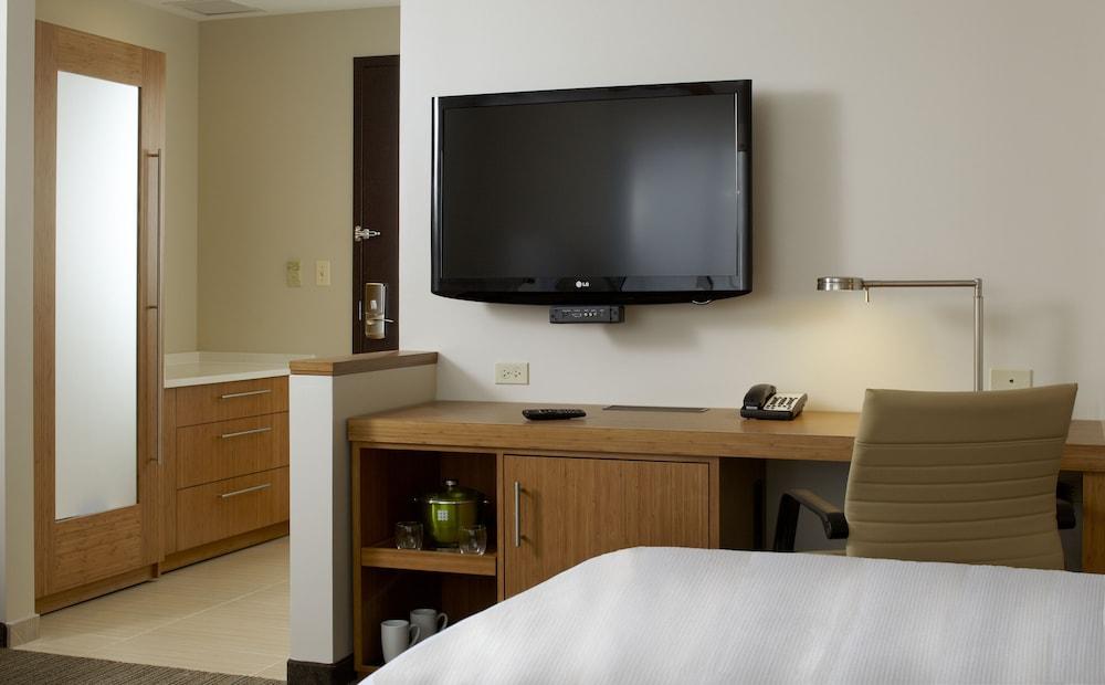 Hyatt Place Phoenix -North photo 13