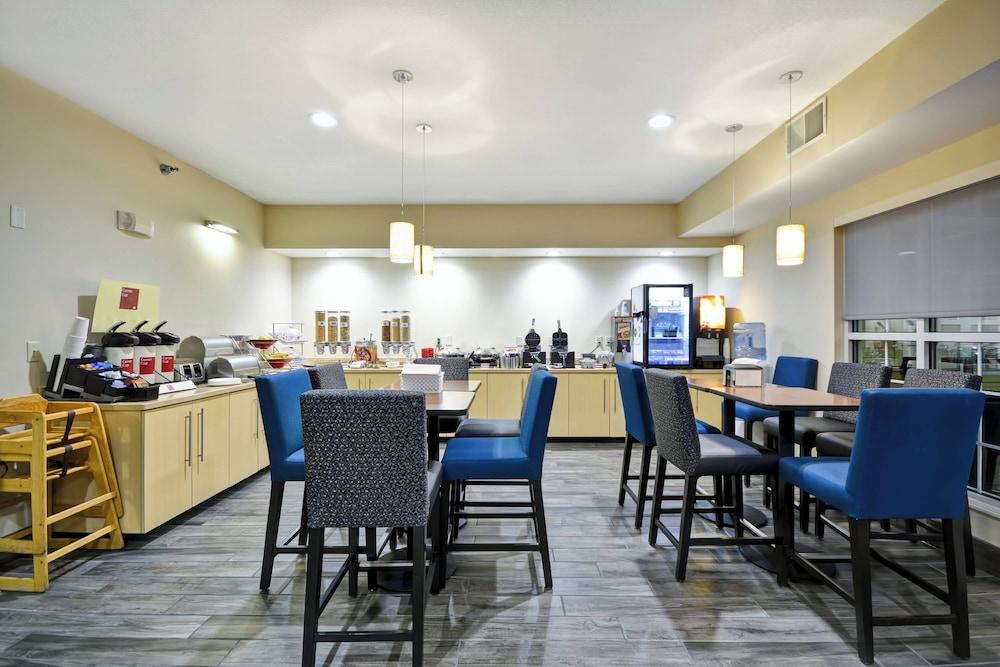 TownePlace Suites by Marriott Sioux Falls photo 42
