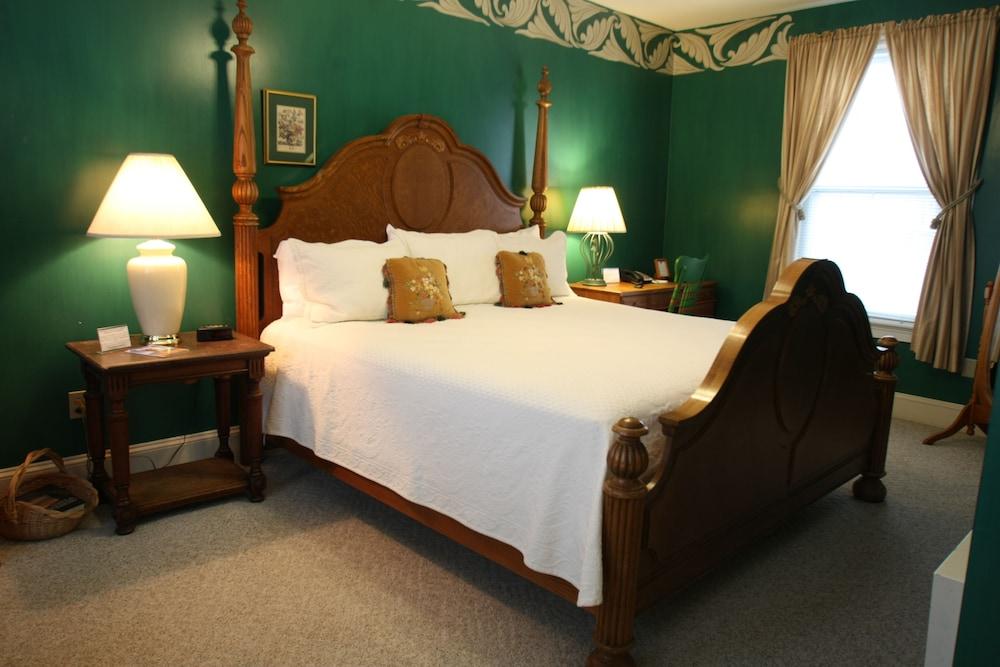 Admiral Fitzroy Inn photo 4