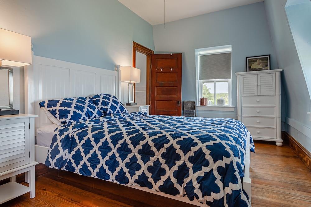 Narragansett Inn photo 60
