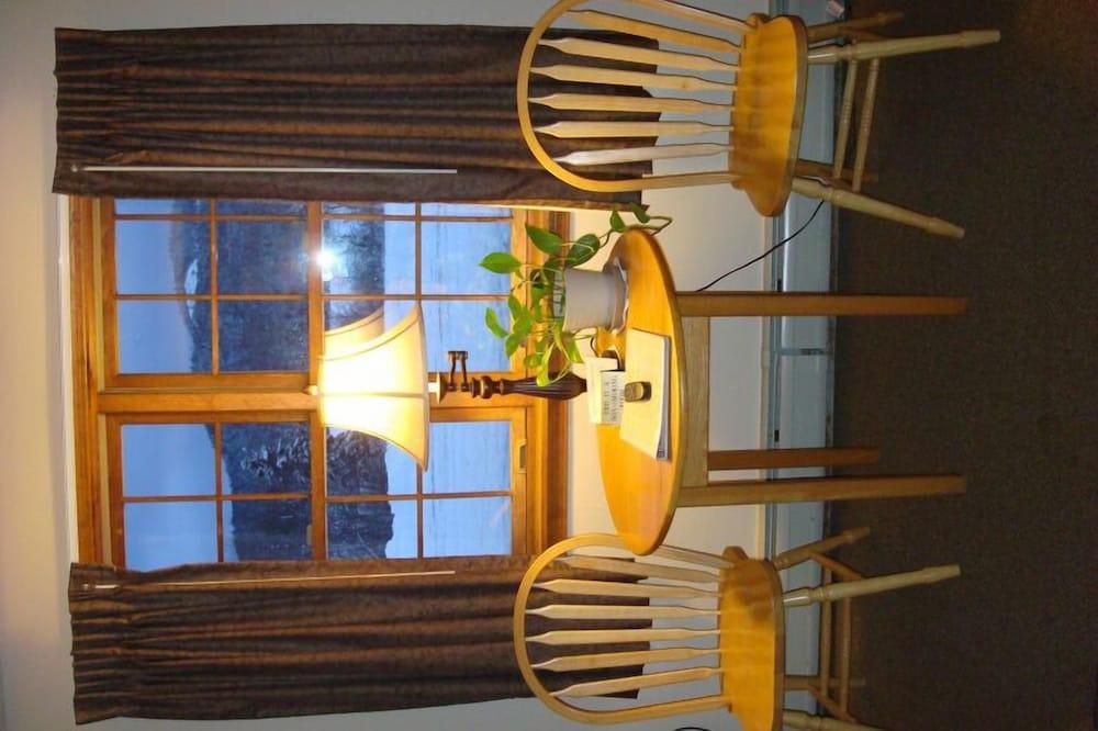 Spillover Motel and Inn photo 31