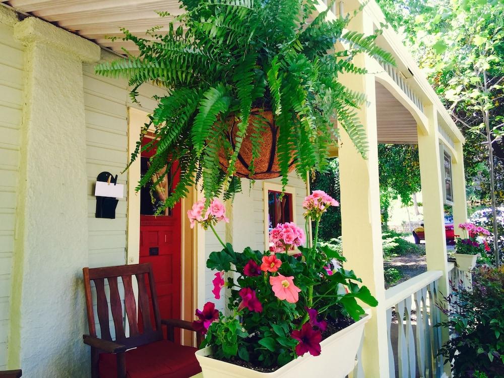 Eureka Zen Cottages photo 83