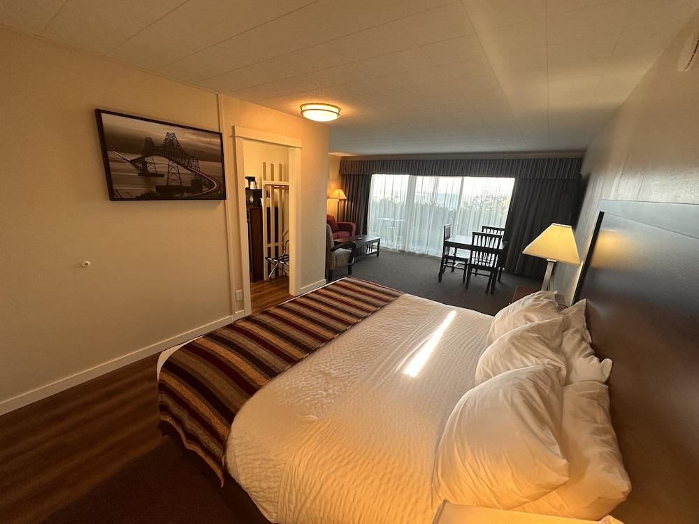 Astoria Crest Motel photo 28