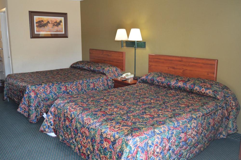 Plaza Inn Big Spring photo 6