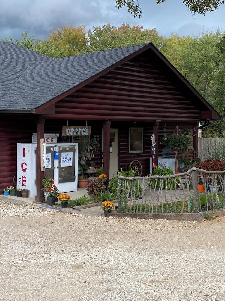 The Woods Lodging photo 16