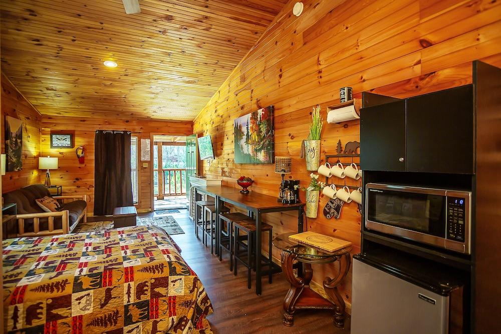Bigfoot Lodge Room Four photo 5
