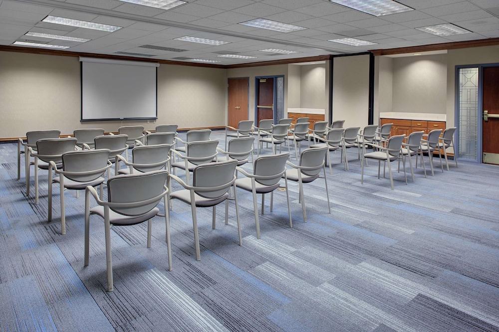 HYATT house Philadelphia/Plymouth Meeting photo 28
