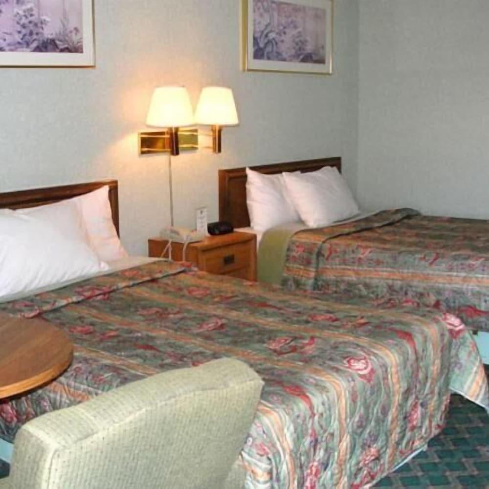Royal Inn Knoxville Airport Alcoa photo 3