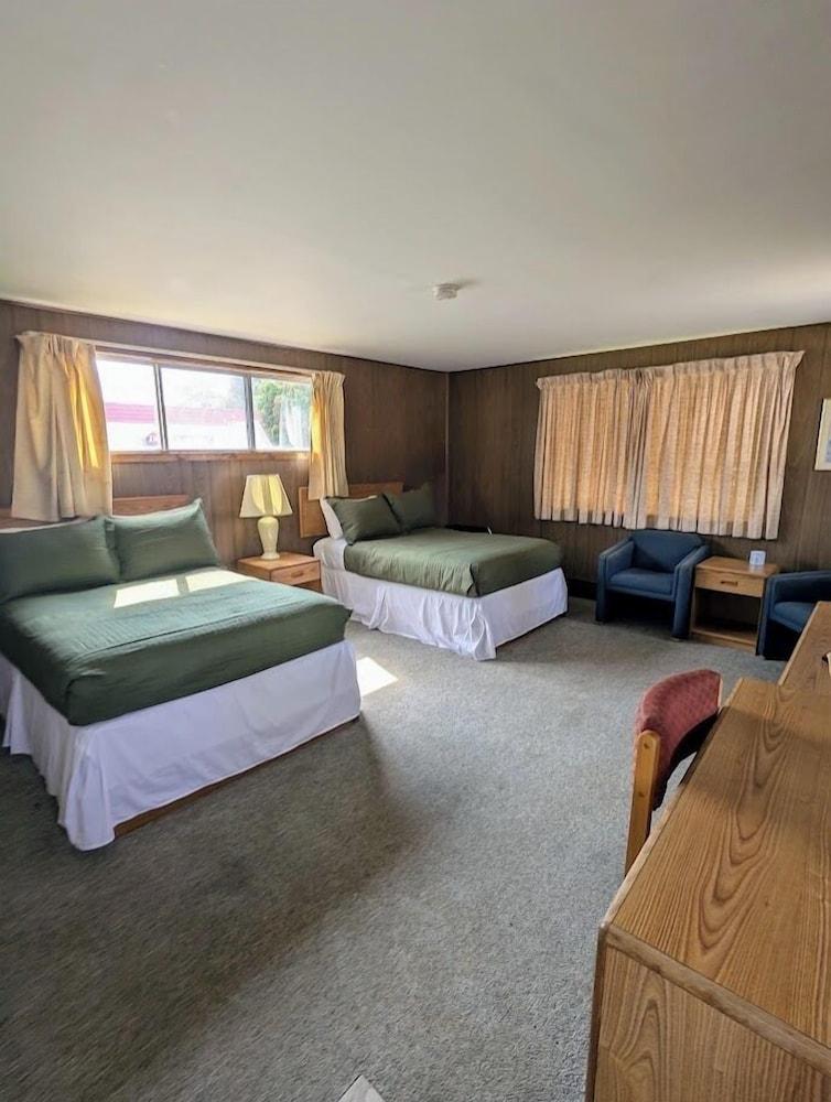 Cool City Motel photo 16
