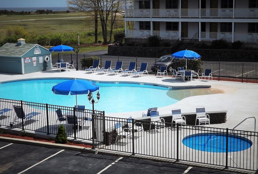 The Mariner Resort photo 4