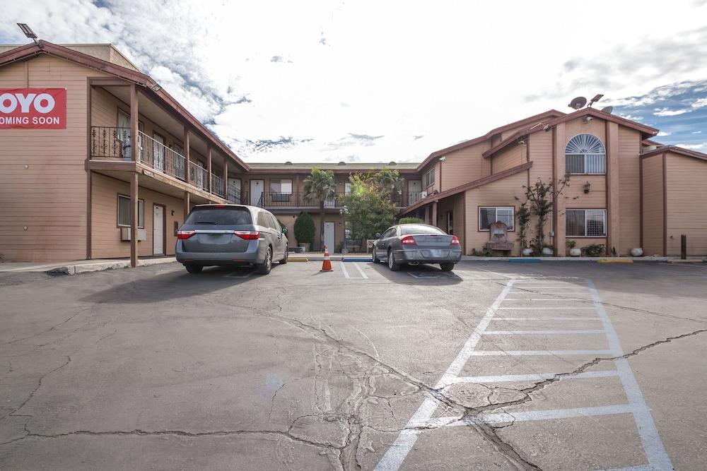 Hotel Avenida Victorville I 15 photo 16