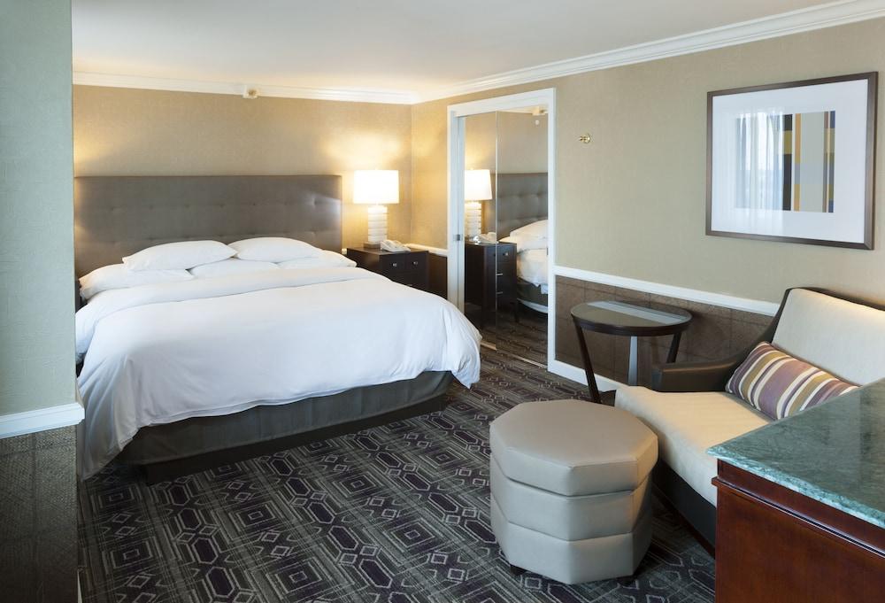 Hilton Harrisburg photo 5