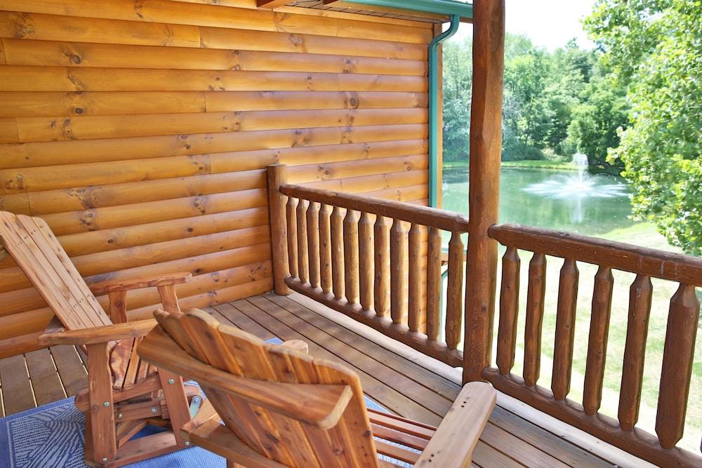 Cricket Hill Lodge & Cabins photo 11