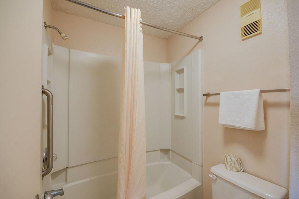 Budget Inn Norfolk Va photo 17