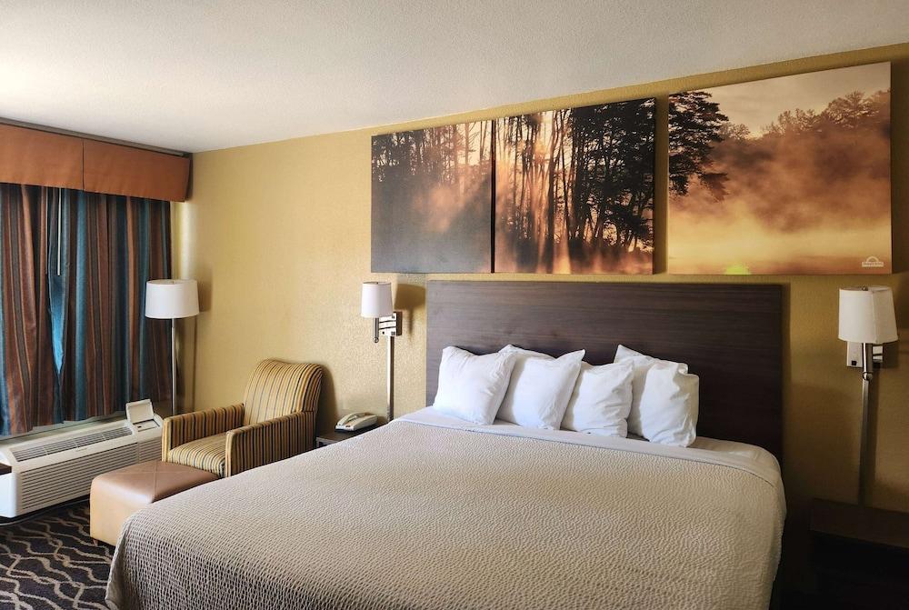 Days Inn by Wyndham Leesville photo 48