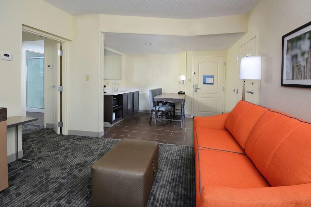 Hampton Inn & Suites Greenville/Spartanburg I-85, SC photo 16