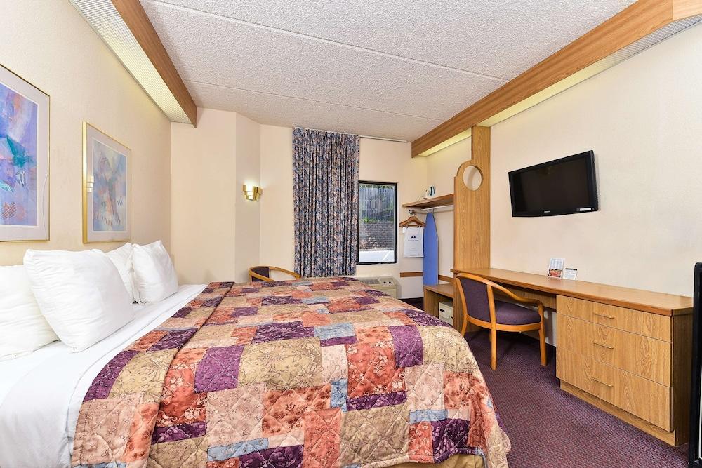 Americas Best Value Inn & Suites Morrow Atlanta photo 7