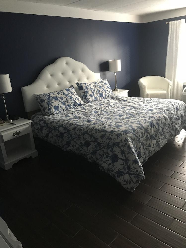 French Quarter Inn photo 20