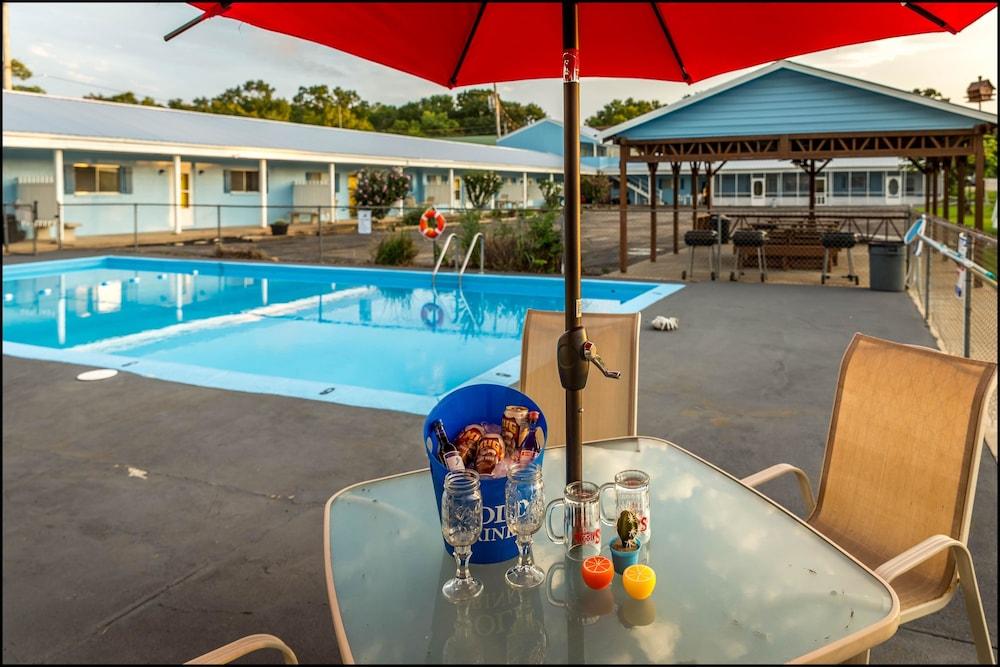 Marina Inn & Event Center photo 9