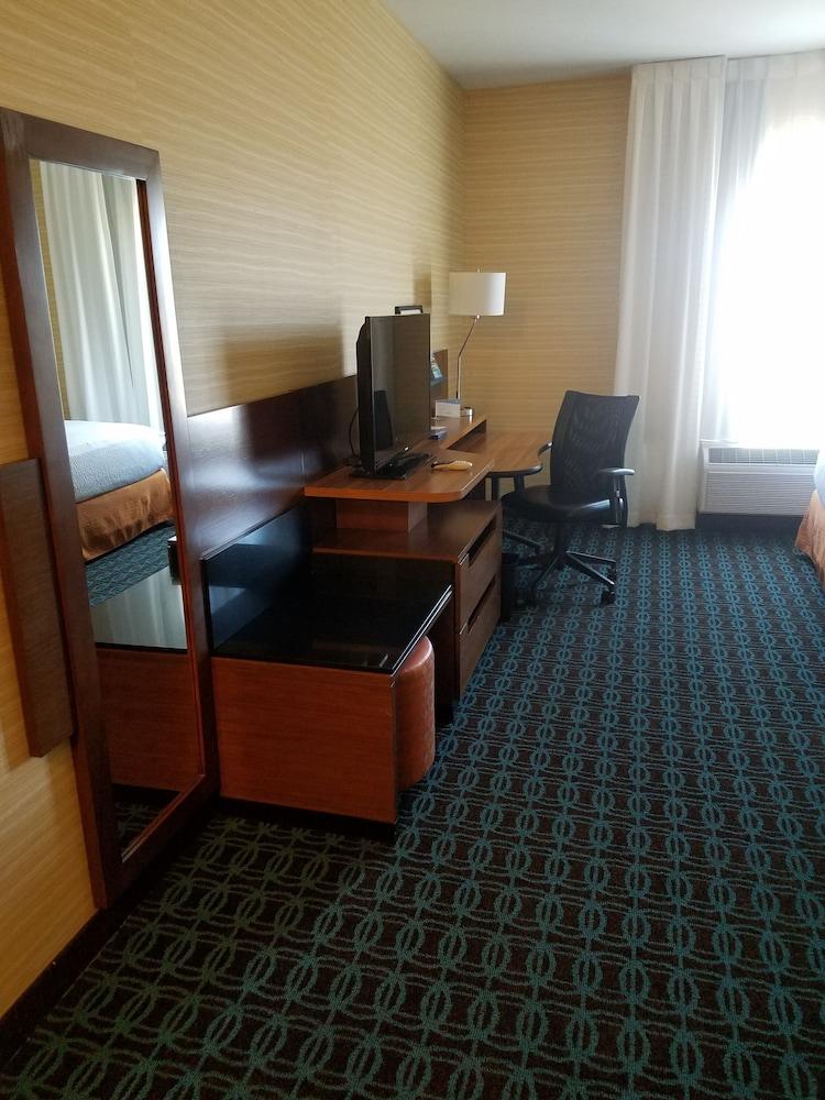 Fairfield Inn & Suites Gallup photo 6