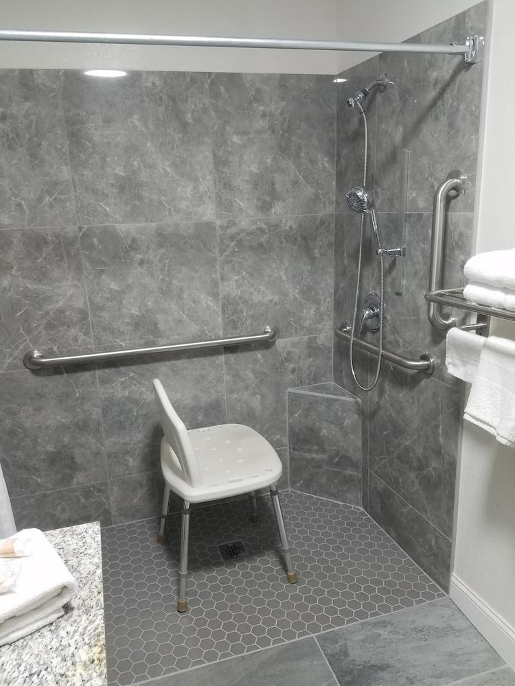 Sylvania Inn photo 19