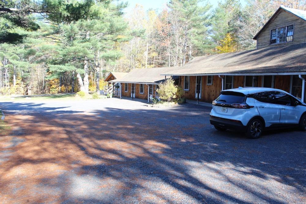 Blueberry Hill Motel photo 25