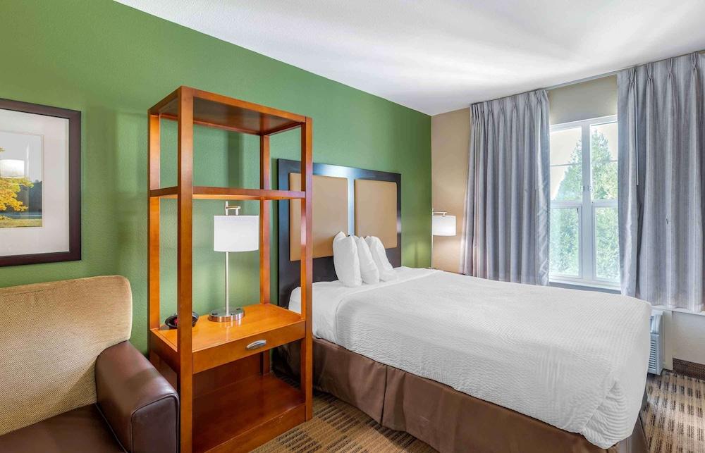 Extended Stay America Suites Portland Hillsboro photo 7