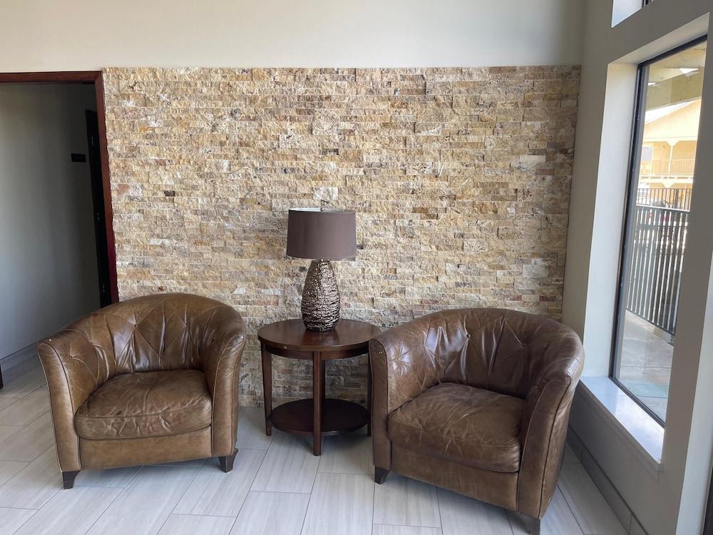 Studio 6 Suites – Mesquite, TX – Gross Rd. photo 4