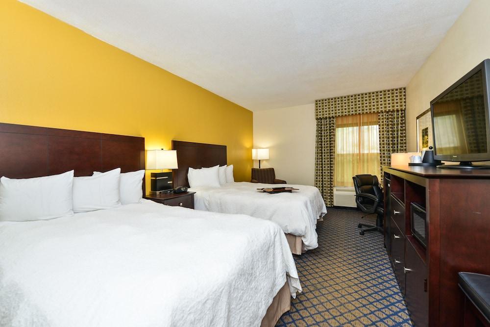 Hampton Inn by Hilton Petersburg Fort Lee photo 7