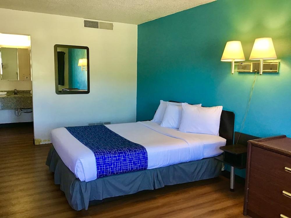 Travelodge Inn & Suites by Wyndham Missoula University Park photo 6