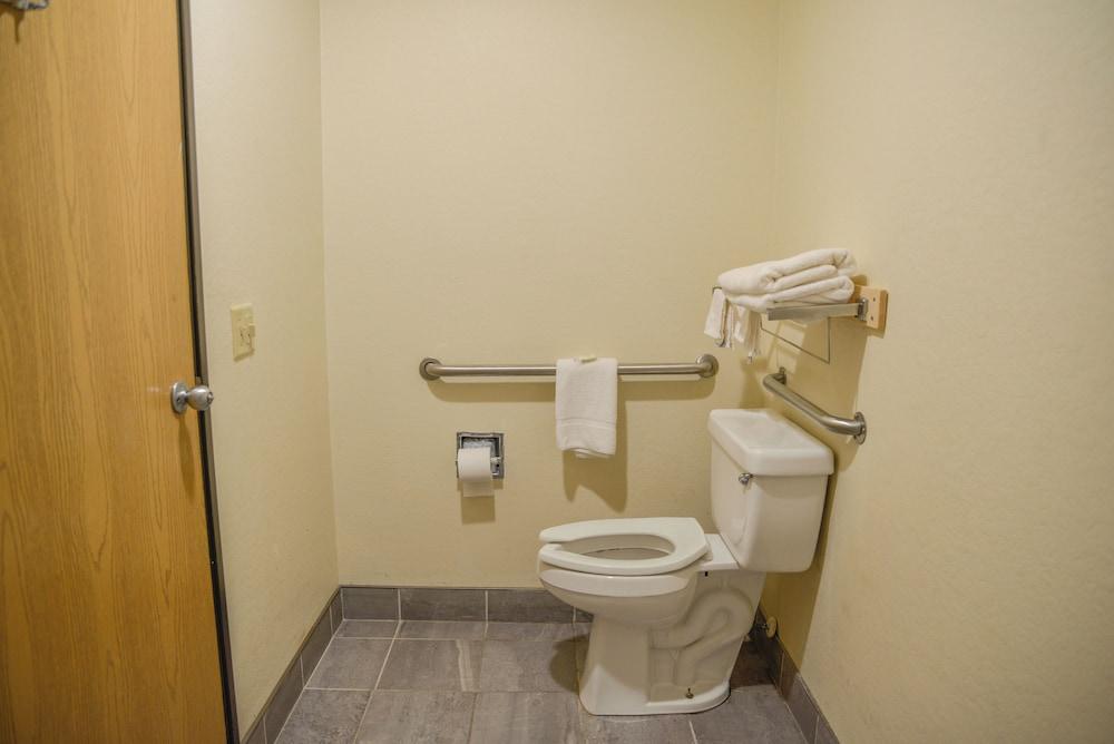 Days Inn by Wyndham Mount Vernon photo 20