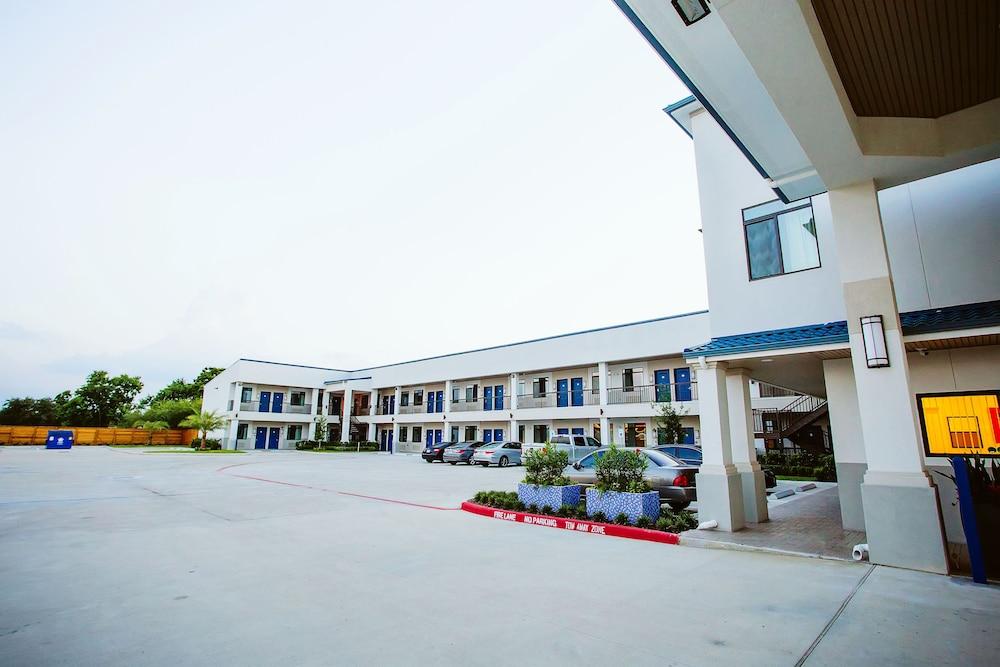 Palace Inn Westpark photo 32