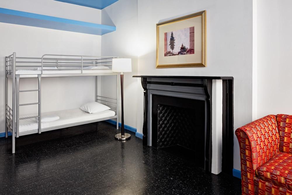 Central Park West Hostel photo 9