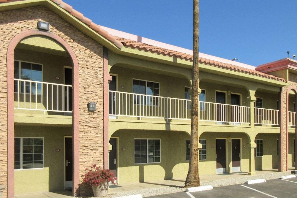 Econo Lodge Blythe photo 32