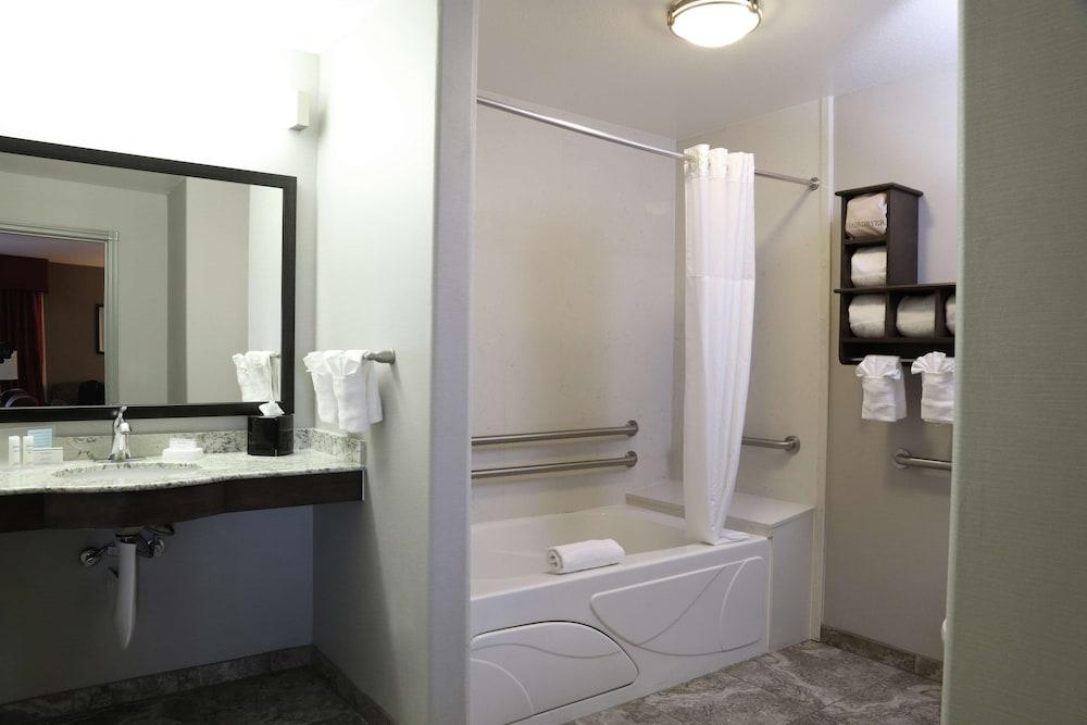 Hampton Inn & Suites Temecula photo 70