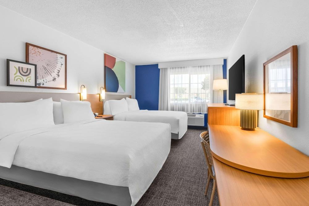 Spark by Hilton Modesto photo 11