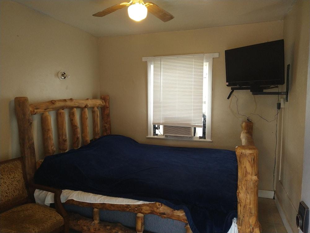 EL Amigo Motel photo 22