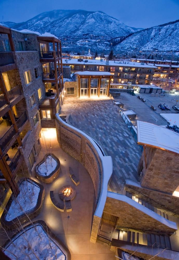 Residences at the Little Nell — hotel in Aspen