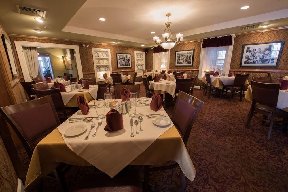 Washington House Hotel photo 26