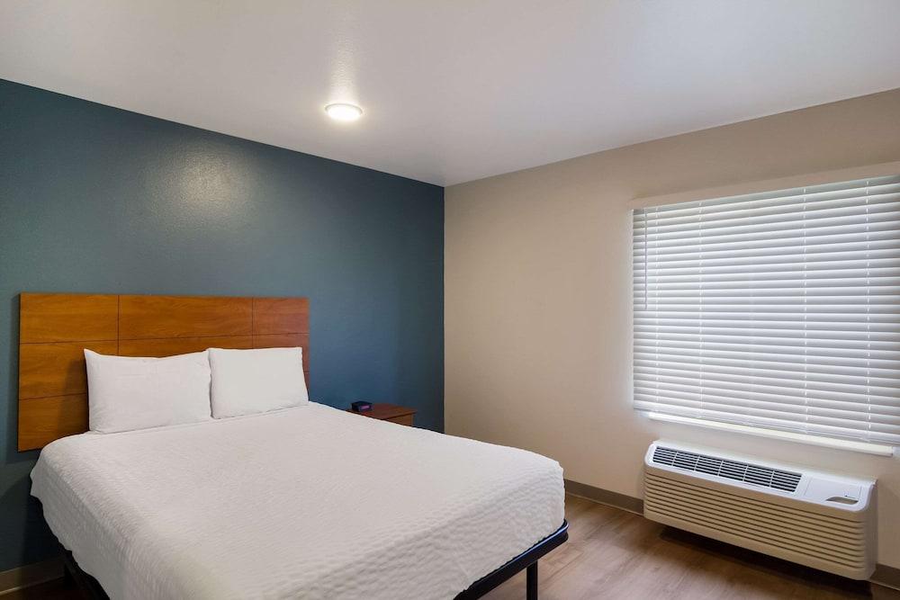 WoodSpring Suites Jacksonville East 295 Cruise Port photo 29