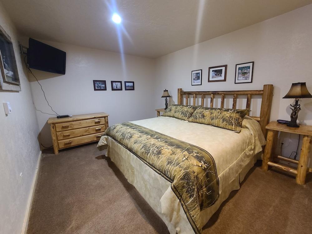 Flaming Gorge Hideout photo 2