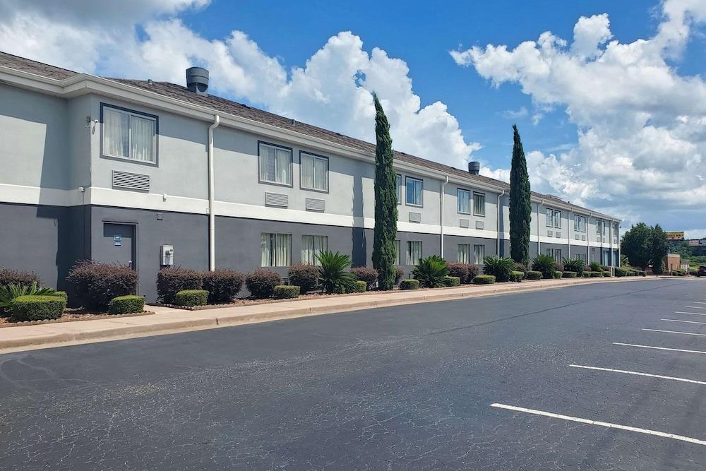 Quality Inn Prattville I-65 photo 34