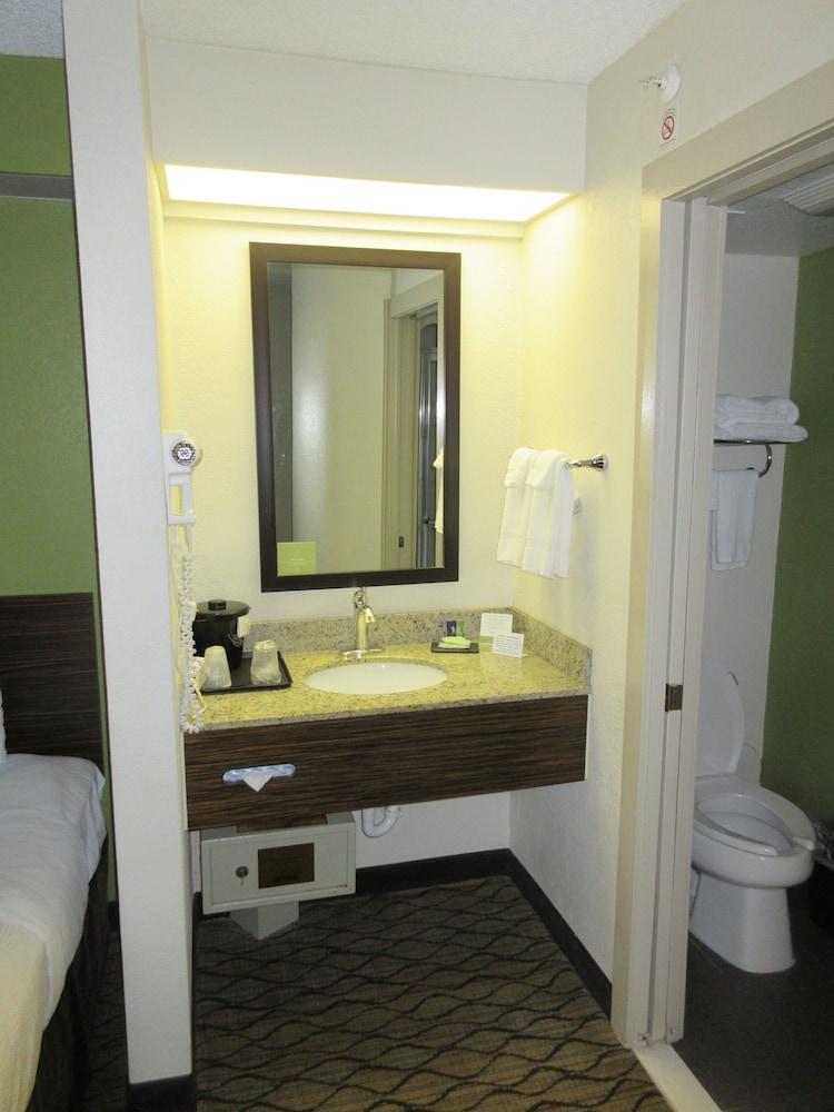 Sleep Inn Miami International Airport photo 39