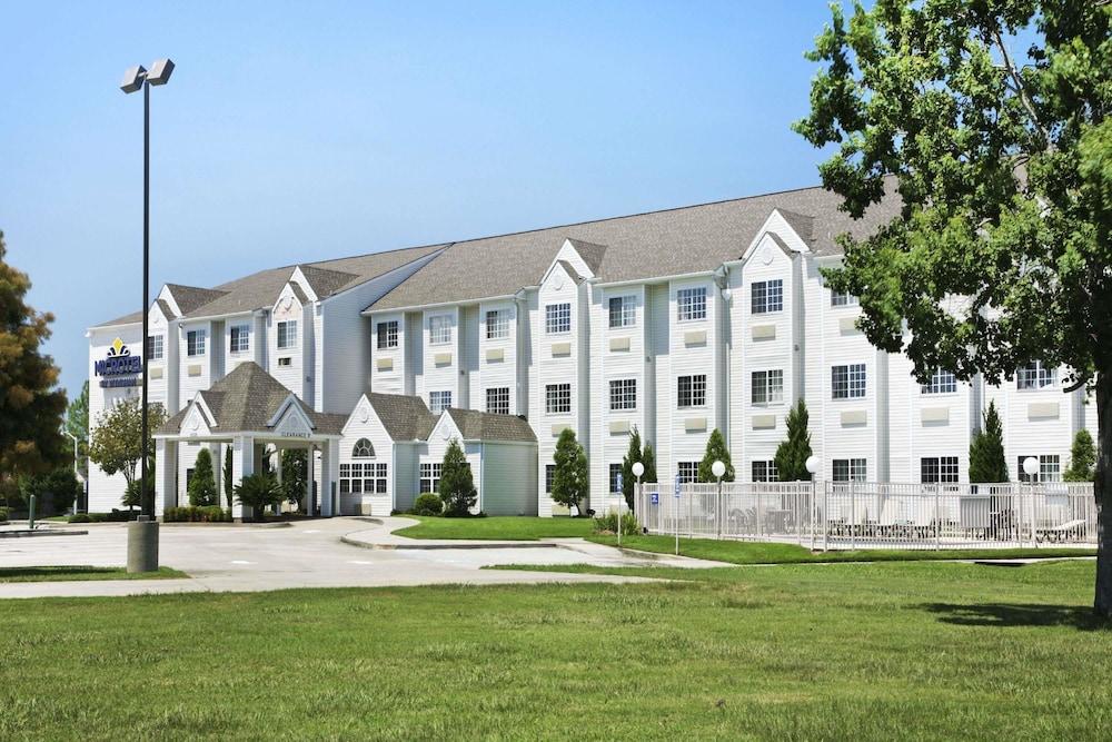Microtel Inn & Suites by Wyndham Baton Rouge photo 1